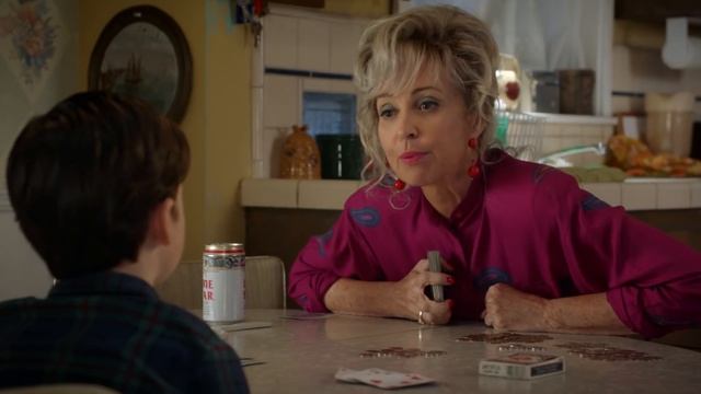 Young Sheldon: Sheldon Plays Cards With Meemaw (Season 1 Episode 3 Clip) | TBS смотреть онлайн