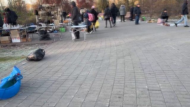 Купил подписчику на барахолке стильные советские часы за недорого. смотреть онлайн