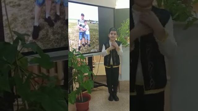 г.Бугульма, МБОУ СОШ 16, ученик 5В класса, Аглиуллин Данияр, Муса Джалиль "Бер шигырь" смотреть онлайн
