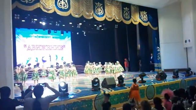 Танец ромашки смотреть онлайн