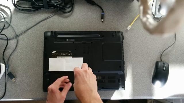 How to replace the hard disk in a Samsung R60 plus (NP-R60Y) смотреть онлайн