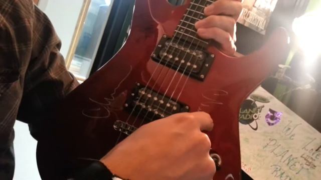 Autographed Deftones ESP LTD Guitar смотреть онлайн