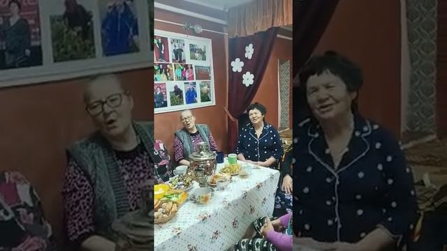"Огней так много золотых". В исполнении жительниц села. ЦКДиТ с. Туендат смотреть онлайн