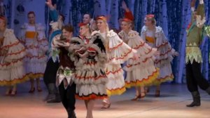 Красноярский Академический Ансамбль танца Сибири им. Годенко_На птичьем дворе