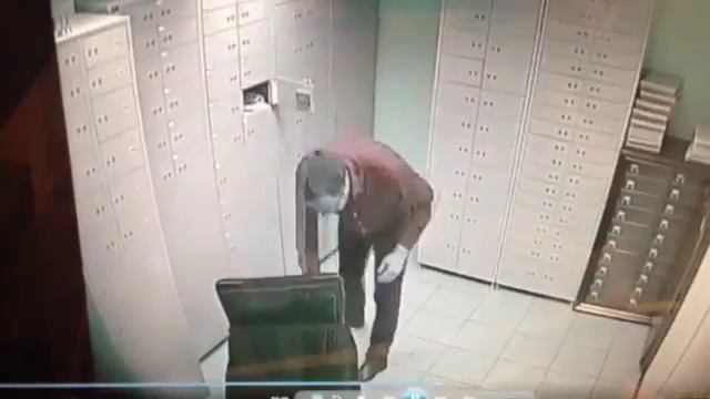 Кража денег из банковской ячейки смотреть онлайн