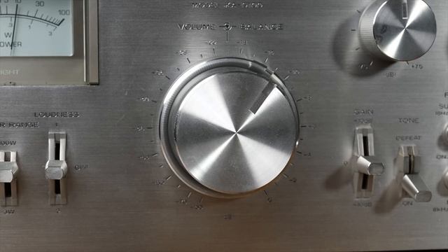 WAS THIS KENWOOD YEARS AHEAD OF IT'S TIME? - Kenwood KA-9100 смотреть онлайн