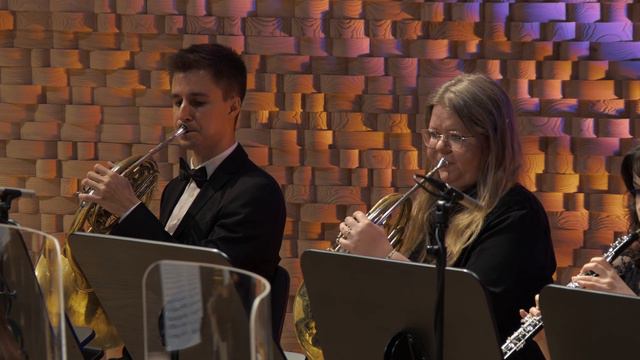 François Devienne – Flute Concerto No. 7 in E minor, Allegro, Maria Sujka – flute, Sinfonia Iuventu смотреть онлайн