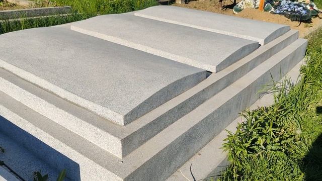 Могилы живых людей. Черновцы, кладбище на Роше смотреть онлайн