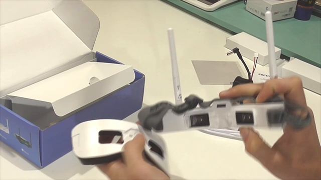 Eachine  EV100 - бюджетные видеоочки