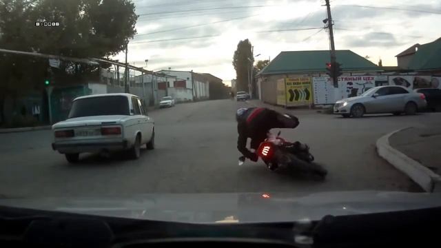 Неустойчивый мотоцикл . смотреть онлайн