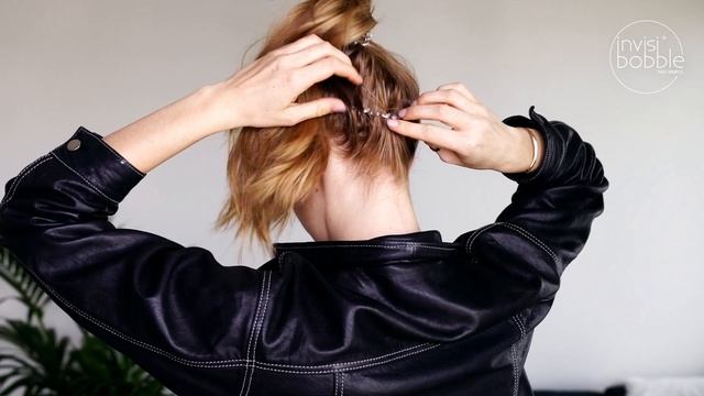 Discover the invisibobble® WAVER+ with @swalina – ponytail смотреть онлайн