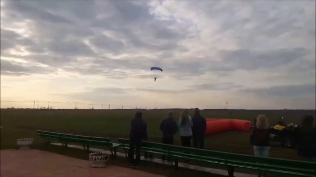 Дропзона Пущино. Парашюты в небе.Парашютный спорт. смотреть онлайн