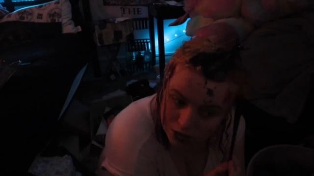 Dying my hair 3 colours (Directions hair dye, Violet, flamingo pink, turquoise) | Diary of Lydia смотреть онлайн