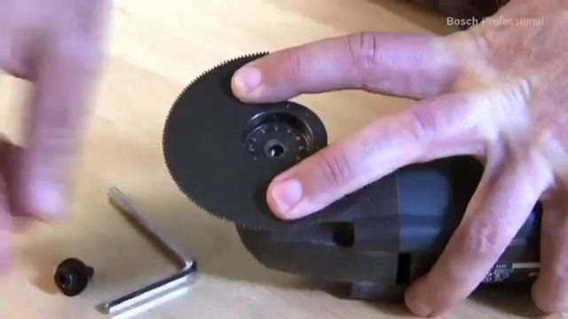 Bosch GOP250CE Multi Cutter смотреть онлайн