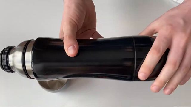 Термос вакуумный 700 мл с 2мя кружками WAVE от XD Design | Видео обзор от Kitchen-Devices.ru смотреть онлайн