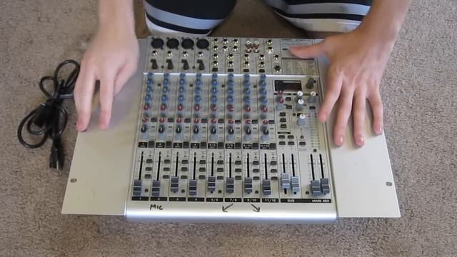 Beheringer Eurorack UB1622FX Pro: Unboxing