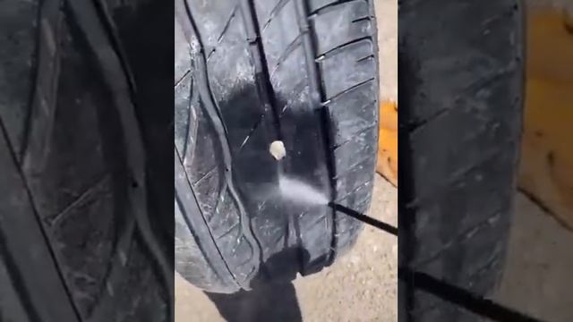 Как убрать засохшую жвачку с колеса смотреть онлайн