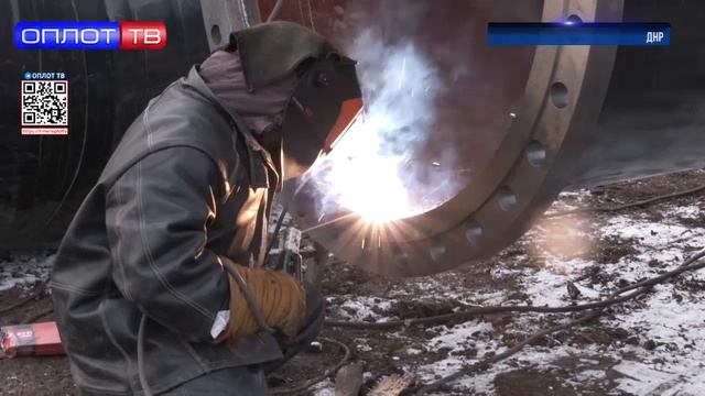 Финальная отгрузка труб для нового водовода из Дона в Донецк смотреть онлайн