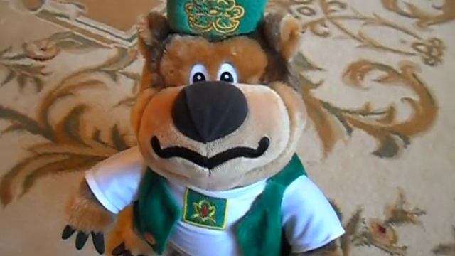 Поет плюшевый Мишка! смотреть онлайн