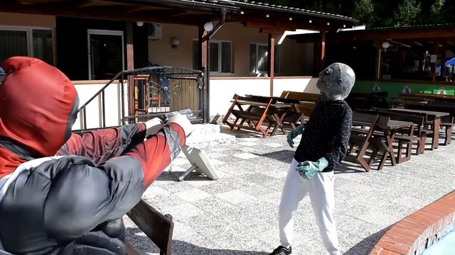 Superheroes VS Zombies смотреть онлайн