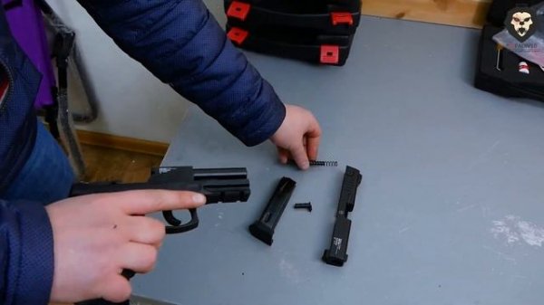 Охолощенный пистолет Retay PT 24 Taurus видео обзор