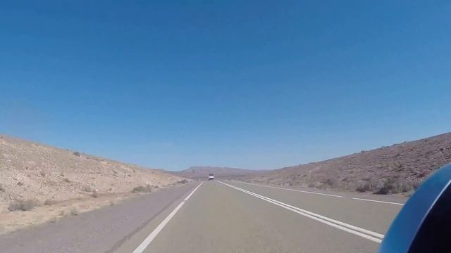 Trip along the Birdsville Track on a Suzuki TU250 смотреть онлайн