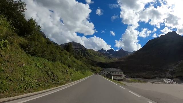 Маск: планы на 2023 год, новые батареи, новая платформа, новая модель Tesla. Как заказать Tesla? смотреть онлайн