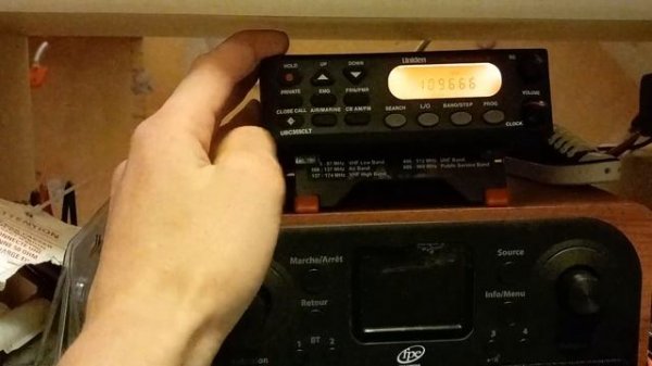 PRÉSENTATION+TUTO SCANNER UBC 355 CLT #radio #swl #scan scan #scanner #hf #uhf #vhf