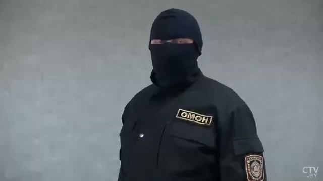 Почему в балаклавах, если вы блюстители закона??? смотреть онлайн