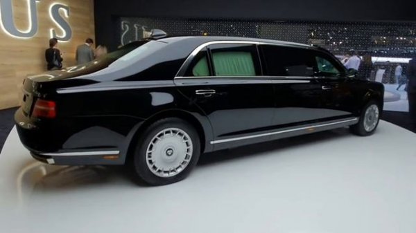 AURUS собственной персоной,известно когда появится на рынке.