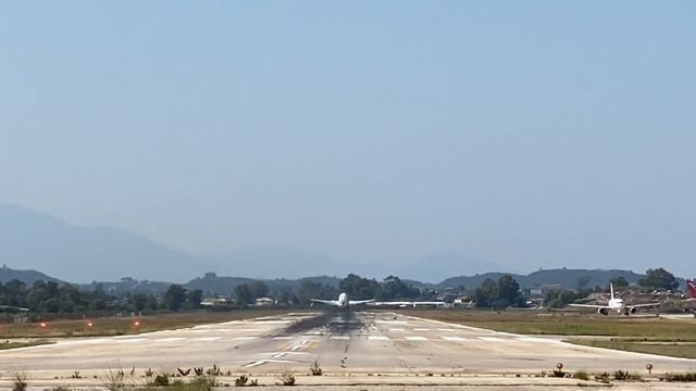 Plane spotting at Zakynthos airport Dionysios Solomos смотреть онлайн