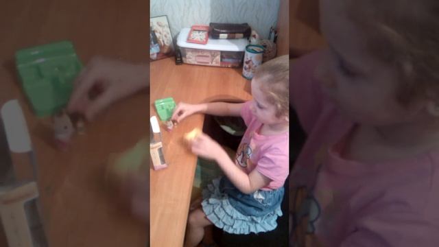 Sylvanian Families распаковка полосатая кошечка