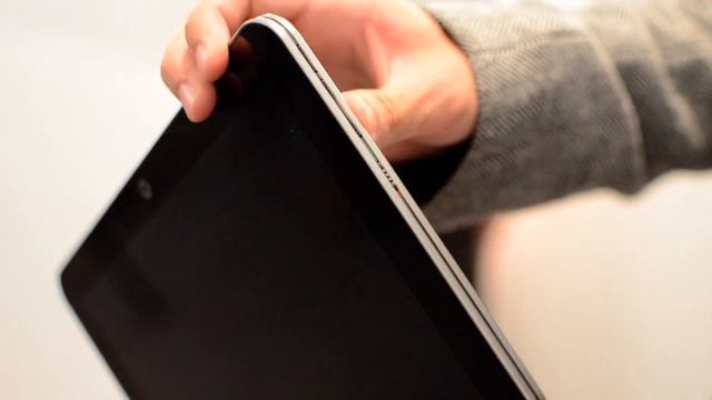 Взгляд на супертонкий планшет Toshiba AT200 от Droider.ru (Hands-on) смотреть онлайн
