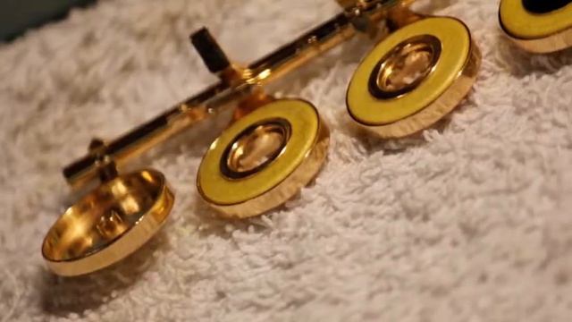 Overhaul and 24K gold plating Haynes flute Riparazione sax clarinetto flauto ottavino Bergamo смотреть онлайн