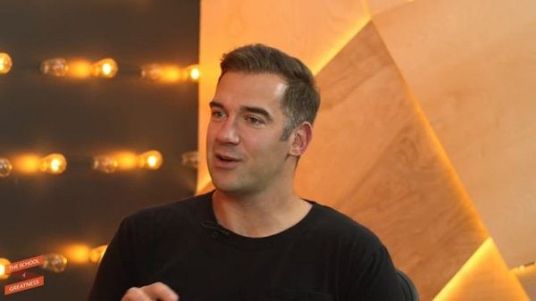 PSYCHOLOGICAL TRICKS To Be More Charismatic & Confident TODAY! | Vanessa Van Edwards