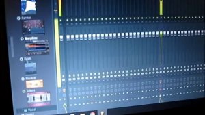 Как из обычной гитары сделать Электрогитару за 5 минут