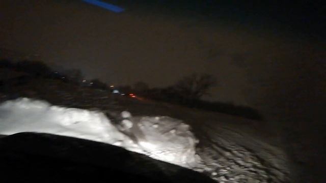 Вечерние покатушки Субаристов на автодроме. И как бонус, эпичный прыжок Subaru Outback. смотреть онлайн