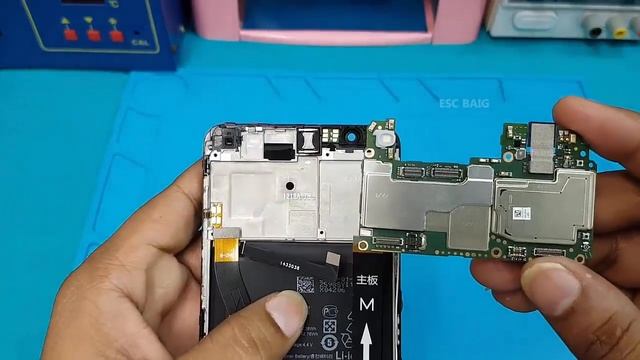 Honor 7X ремонт полный разбор, снять дисплей, аккумулятор.