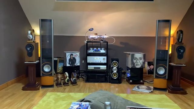 My den(60): Martin Logan clarity, Yamaha A-S1200, Shanling, ?A Love Affair-the Music of Ivan Lins смотреть онлайн