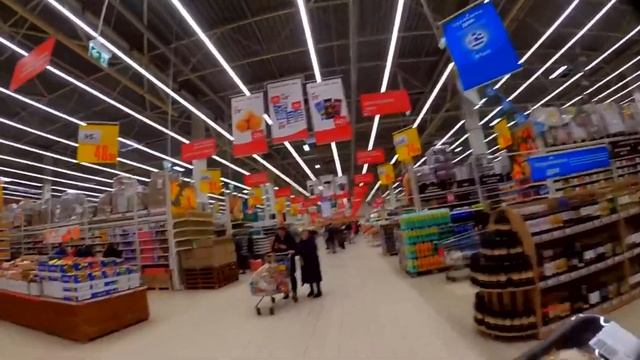 Возврат еды магазин/Как вернуть продовольственный товар в магазин/ Как вернуть просроченный товар. смотреть онлайн