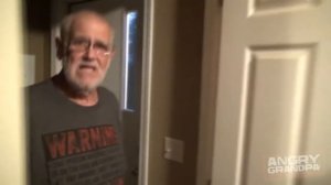 На ЗЛОГО ДЕДА напали ЗОМБИ