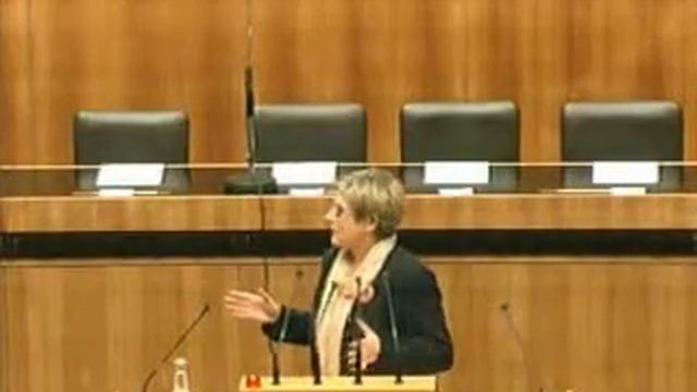 NR-Sitzung am 31.3.11 Ursula Haubner zum Sozialbericht 2009/2010 смотреть онлайн