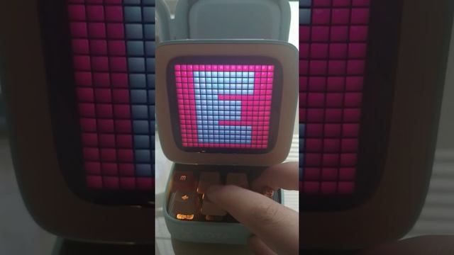 Обзор колонки (YOTA Divoom)