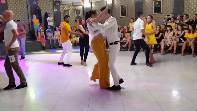 Sunny Days Bachata Jack & Jill 2018 - Intermediate Финал 4 смотреть онлайн