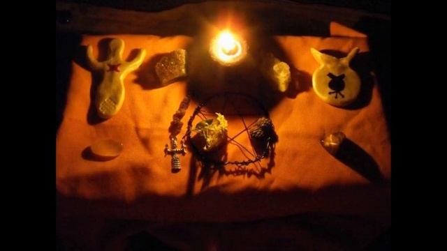 Амулет в виде глаза смотреть онлайн