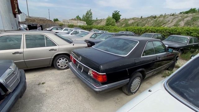 Много старых Мерседес разборка Канада 124 123 126 190 140 W116 / Mercedes Benz смотреть онлайн