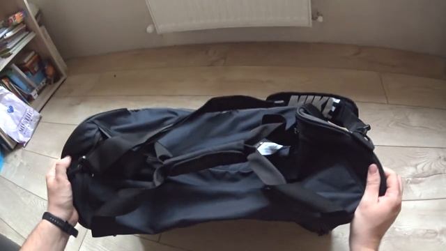 Сумка NIKE BRASILIA. Обзор и отзыв смотреть онлайн