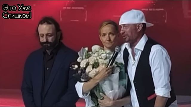 ВЕСЬ МИР ПОТЕРЯЛ ДАР РЕЧИ! Роман Костомаров Водит Машину Без Рук и На Протезах смотреть онлайн