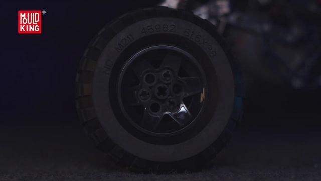 Mould King 18018 Blue Lightning Buggy смотреть онлайн