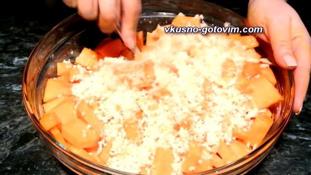 Тыква, запеченная в яйце, сухарях и сметане смотреть онлайн